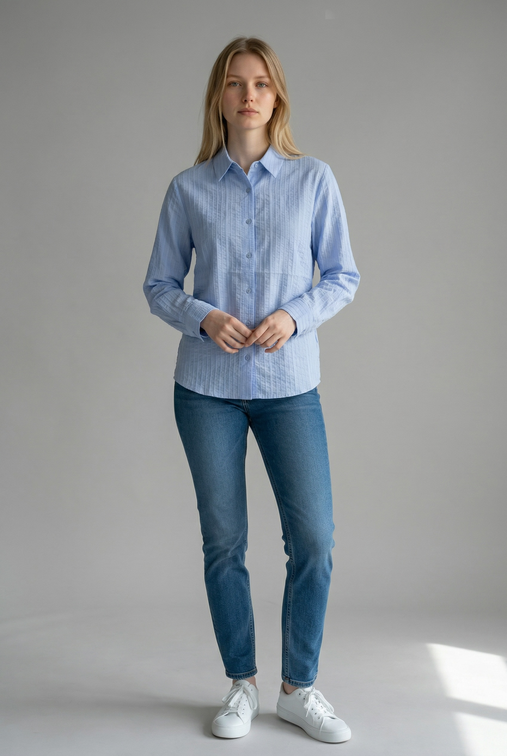 Classic A Linen V Bottom Shirt